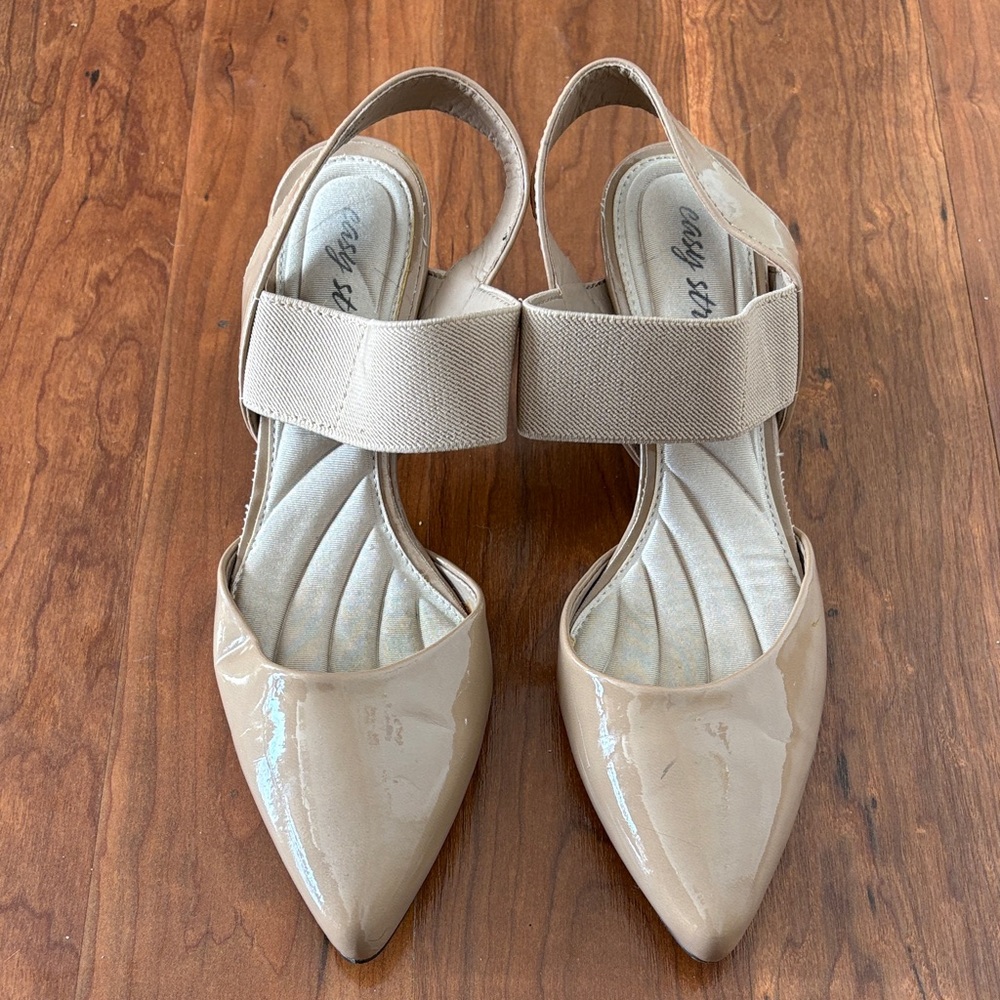 Tan Heels - Picture 2 of 9